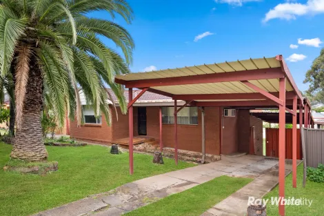 Property photo of 63 Nathan Crescent Dean Park NSW 2761