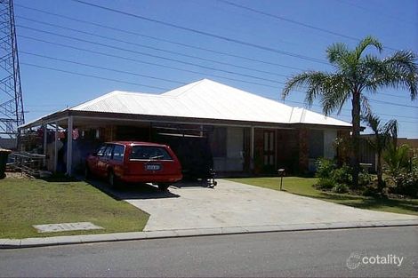 4 Driftwood Way, Bennett Springs, WA 6063