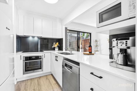 Property photo of 6/21 Advance Place Sunrise Beach QLD 4567