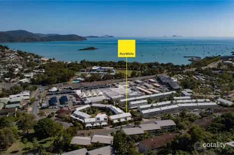 2/11 Island Dr, Cannonvale, QLD 4802