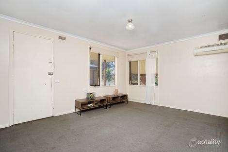 Property photo of 17 Warren Place Mount Austin NSW 2650