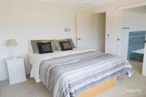 6/250 Marine Pde, Labrador, QLD 4215