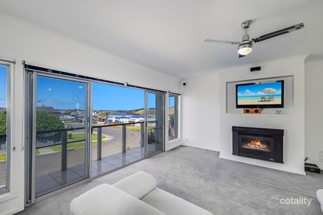 Property photo of 3 Napthine Terrace Warrnambool VIC 3280