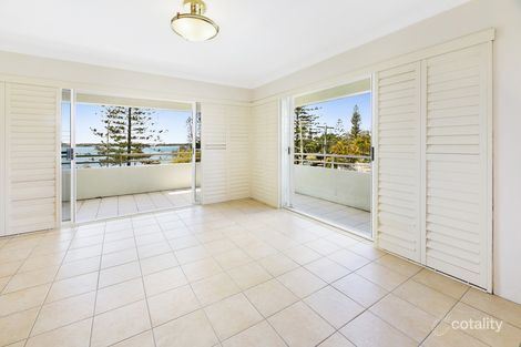 Property photo of 6/194 Marine Parade Labrador QLD 4215