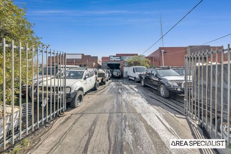 69 PAULSON RD, CAMPBELLFIELD, VIC 3061