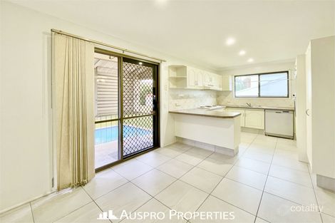 Property photo of 398 Warrigal Road Eight Mile Plains QLD 4113