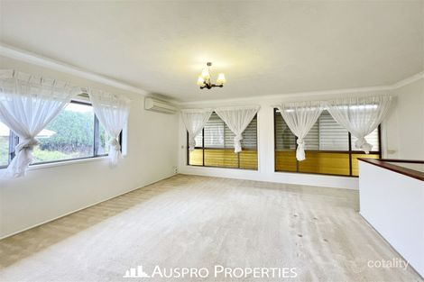 Property photo of 398 Warrigal Road Eight Mile Plains QLD 4113