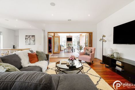 Property photo of 37 Brisbane Street Berwick VIC 3806