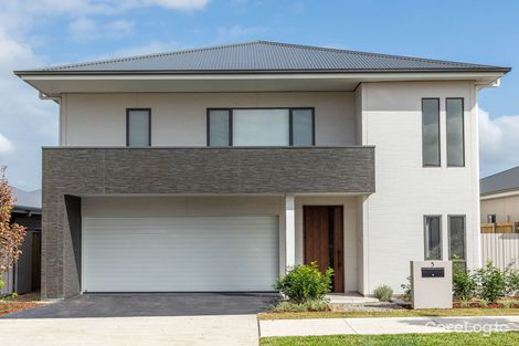 Property photo of 5 Karina Place Gledswood Hills NSW 2557