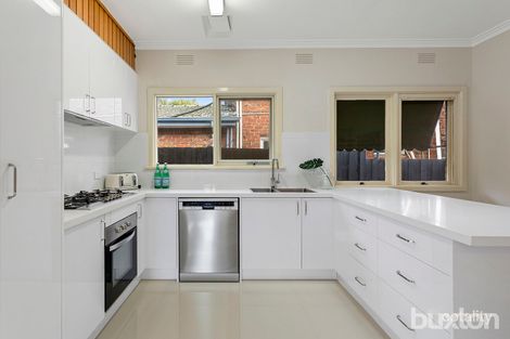 Property photo of 8 Florida Court Moorabbin VIC 3189