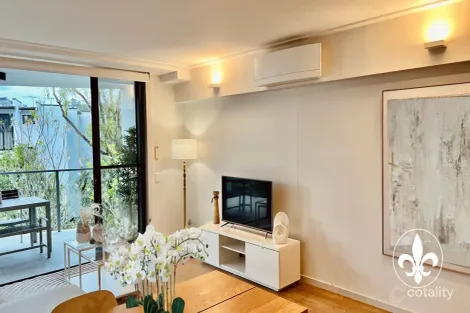 8/78 Depper St, St Lucia, QLD 4067