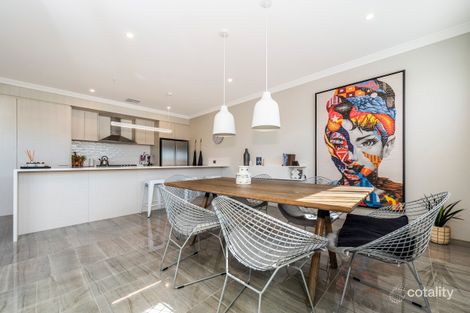 5 Windermere Bvd, Aveley, WA 6069