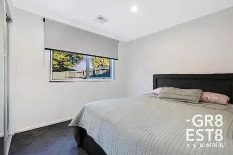 Property photo of 12 Jacinta Drive Cranbourne West VIC 3977