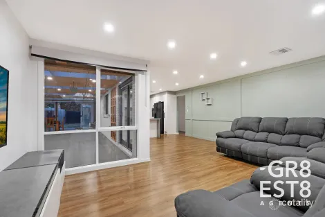 Property photo of 12 Jacinta Drive Cranbourne West VIC 3977