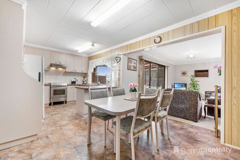 Property photo of 5 Astor Place Melton West VIC 3337