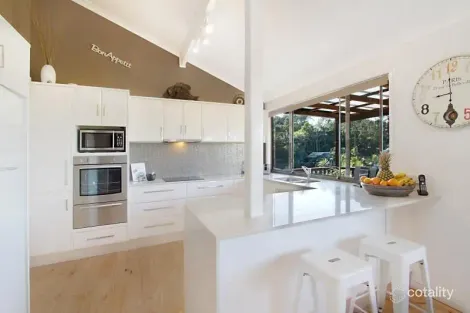 Property photo of 4 Tammin Place Elanora QLD 4221