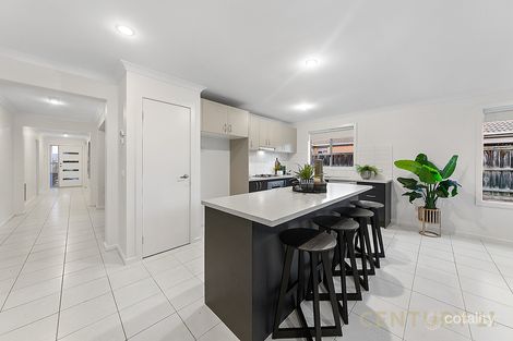 Property photo of 136 Webster Way Pakenham VIC 3810