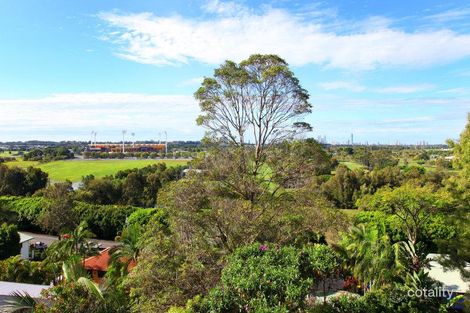 Property photo of 10 Summit Crescent Carrara QLD 4211