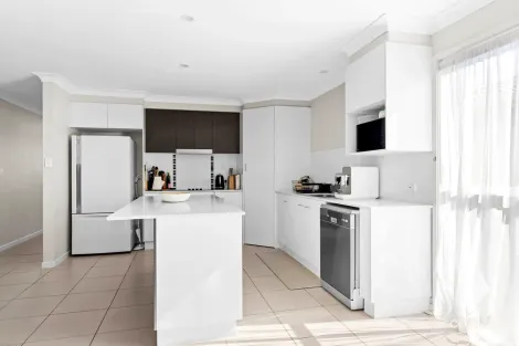 Property photo of 10/53 Pascoe Lane Harlaxton QLD 4350