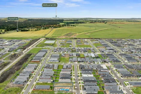 Property photo of 7 Galah Chase Beveridge VIC 3753