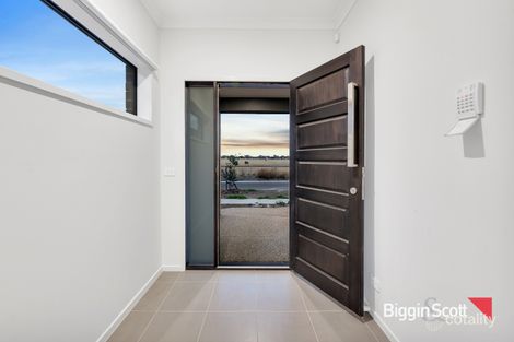 Property photo of 17 Merryfield Circuit Williams Landing VIC 3027