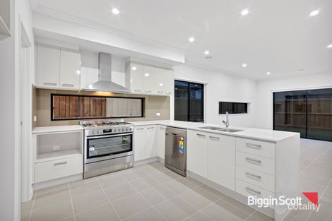 Property photo of 17 Merryfield Circuit Williams Landing VIC 3027