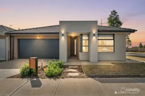 19 Castle Rd, Thornhill Park, VIC 3335
