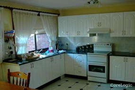 Property photo of 4 Echuca Close Bonnyrigg NSW 2177