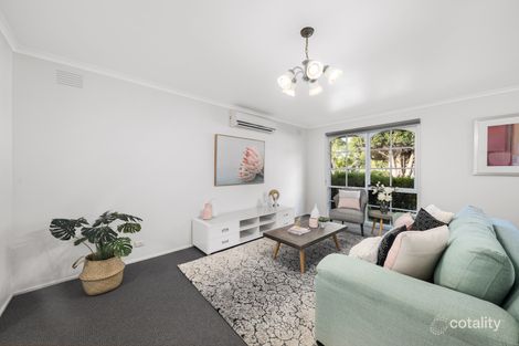 Property photo of 17 Fraser Crescent Wantirna South VIC 3152