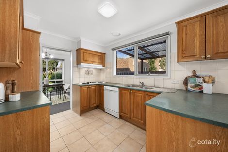 Property photo of 17 Fraser Crescent Wantirna South VIC 3152