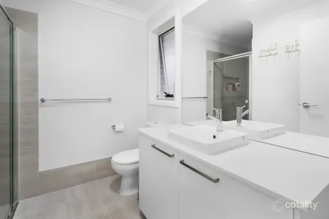 Property photo of 13 Bottlebrush Drive Calderwood NSW 2527
