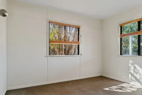 Property photo of 16 Challenor Street Rockville QLD 4350