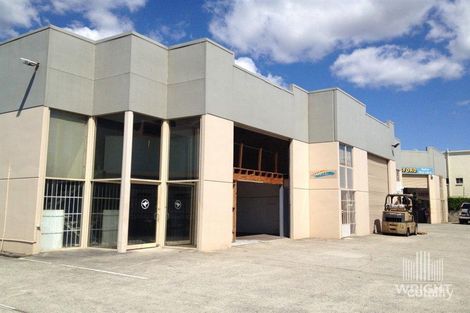 17 Hutchinson St, Burleigh Heads, QLD 4220