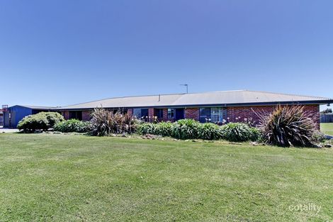6 Jacaranda Dr, Sale, VIC 3850