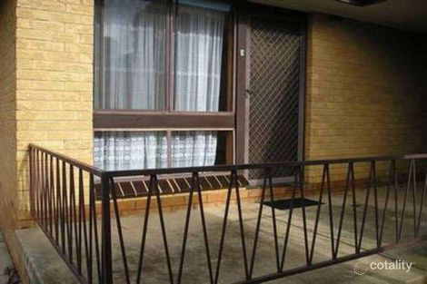 Property photo of 16 Marloo Crescent Kooringal NSW 2650