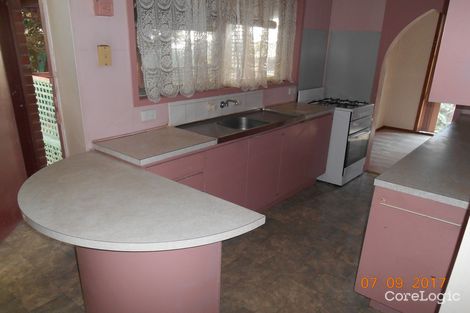 Property photo of 2 Silvan Grove Hampton Park VIC 3976