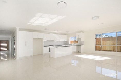 37 Cathedral Ave, Minto, NSW 2566