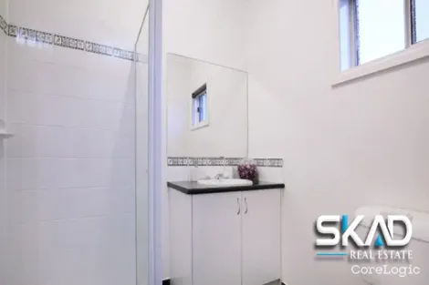 Property photo of 12 Marchmont Rise Craigieburn VIC 3064