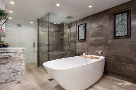 Property photo of 43/20 Cronin Avenue Main Beach QLD 4217