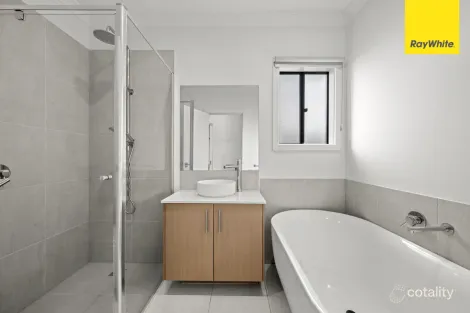 Property photo of 6 Harry Drive Thornhill Park VIC 3335