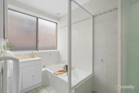 Property photo of 19 Maya Street Wyoming NSW 2250