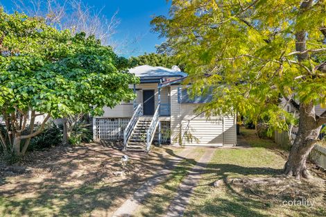 19 Hefferan St, Fairfield, QLD 4103