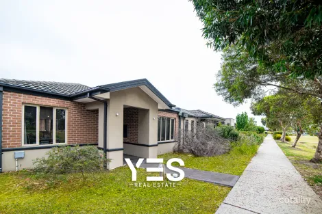 9 Nokota Lane, Clyde North, VIC 3978