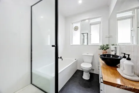 Property photo of 8/120 Brighton Road Ripponlea VIC 3185