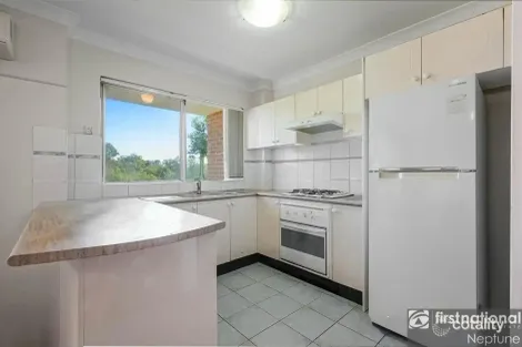 Property photo of 12/79-85 Stapleton Street Pendle Hill NSW 2145