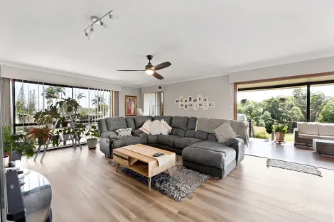 Property photo of 35 Hackett Court Campwin Beach QLD 4737