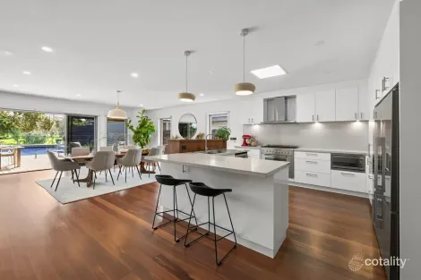 Property photo of 57 Lochiel Avenue Edithvale VIC 3196