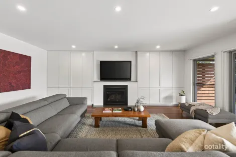 Property photo of 57 Lochiel Avenue Edithvale VIC 3196