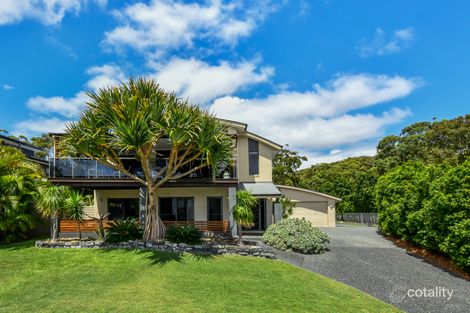 Property photo of 17 Palmtops Avenue Elizabeth Beach NSW 2428