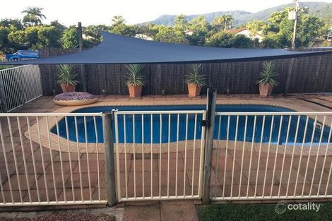 Property photo of 33 Davis Close Manoora QLD 4870